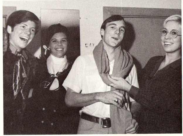 lloyd singer. Lloyd Singer